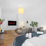 Loftly Kant99 - Zentral - 90m2 - Self Check-in - 300 Mbit Apartment