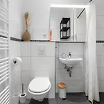 Loftly Kant99 - Zentral - 90m2 - Self Check-in - 300 Mbit * Berlino