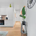 Apartment Loftly Kant99 - Zentral - 90m2 - Self Check-in - 300 Mbit