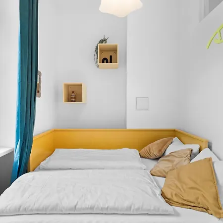 Loftly Kant99 - Zentral - 90m2 - Self Check-in - 300 Mbit Daire Berlin