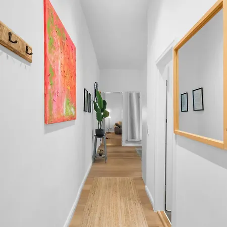 Διαμέρισμα Loftly Kant99 - Zentral - 90m2 - Self Check-in - 300 Mbit Βερολίνο
