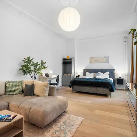 Loftly Kant99 - Zentral - 90m2 - Self Check-in - 300 Mbit *