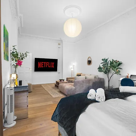 Loftly Kant99 - Zentral - 90m2 - Self Check-in - 300 Mbit Apartman