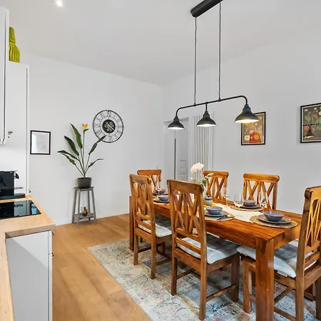 Loftly Kant99 - Zentral - 90m2 - Self Check-in - 300 Mbit *