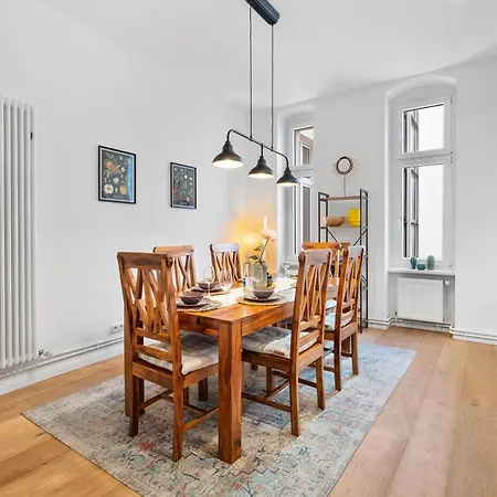 Loftly Kant99 - Zentral - 90m2 - Self Check-in - 300 Mbit * Berlin