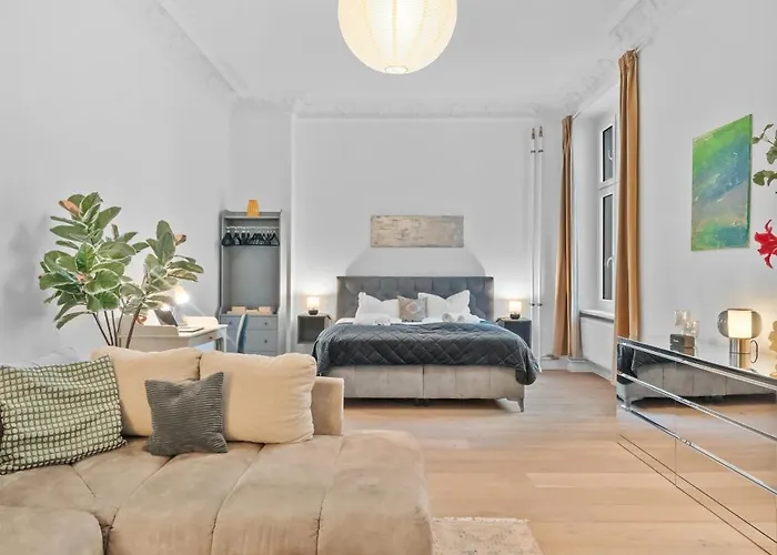 Loftly Kant99 - Zentral - 90m2 - Self Check-in - 300 Mbit Apartmán *