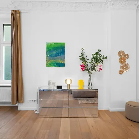 Loftly Kant99 - Zentral - 90m2 - Self Check-in - 300 Mbit *