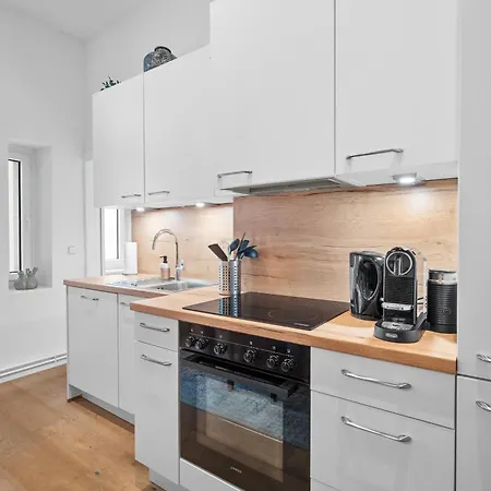 Loftly Kant99 - Zentral - 90m2 - Self Check-in - 300 Mbit شقة *