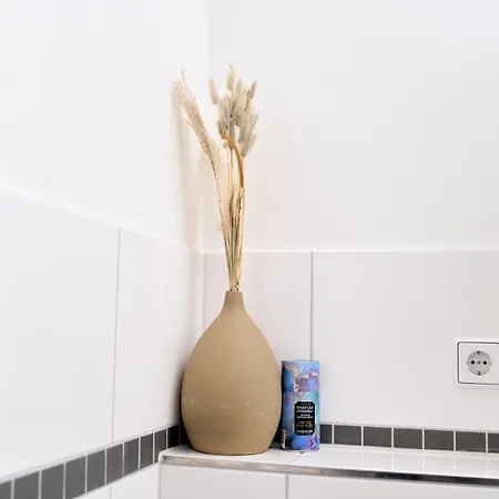 Loftly Kant99 - Zentral - 90m2 - Self Check-in - 300 Mbit * ベルリン